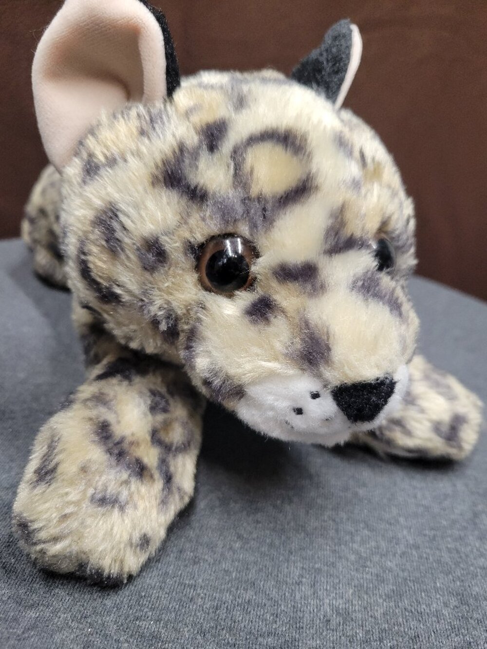 New England Toy Leopard gray and black good condition